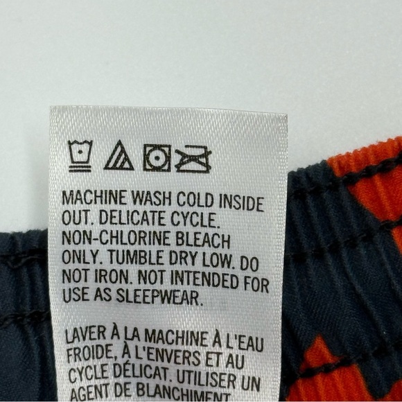 Tea Collection Boys Mid Length Swim Trunks Tropical Navy, Red Orange Size 2 NWT - Picture 2 of 6